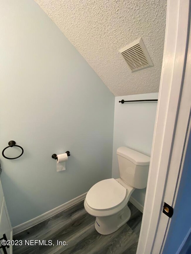 4314 Melissa Ct W, Jacksonville, FL 32210 - photo 7