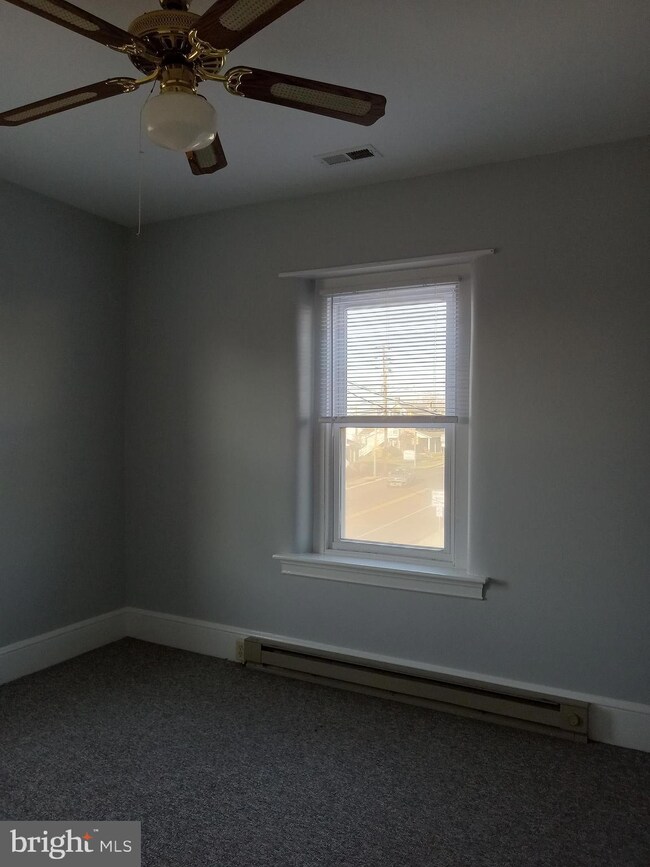 106 S Main St unit B, Perkasie, PA 18944 - photo 6