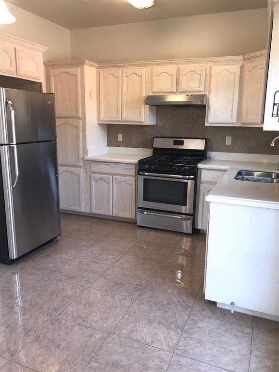 1000 Midnight Cir, Donna, TX 78537 - photo 4