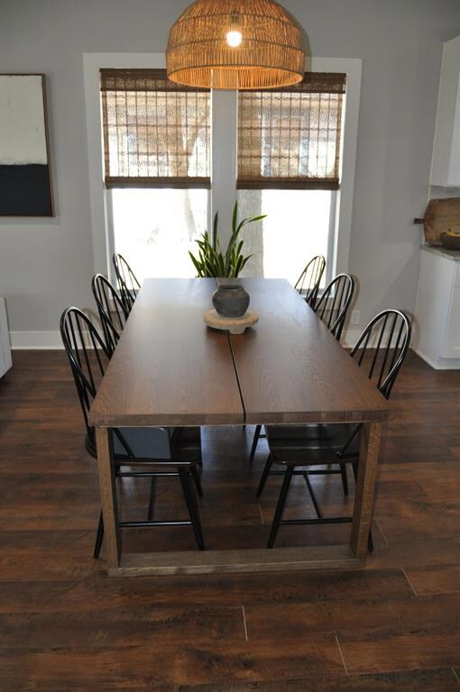 318 W Willingham St, Cleburne, TX 76033 - photo 7