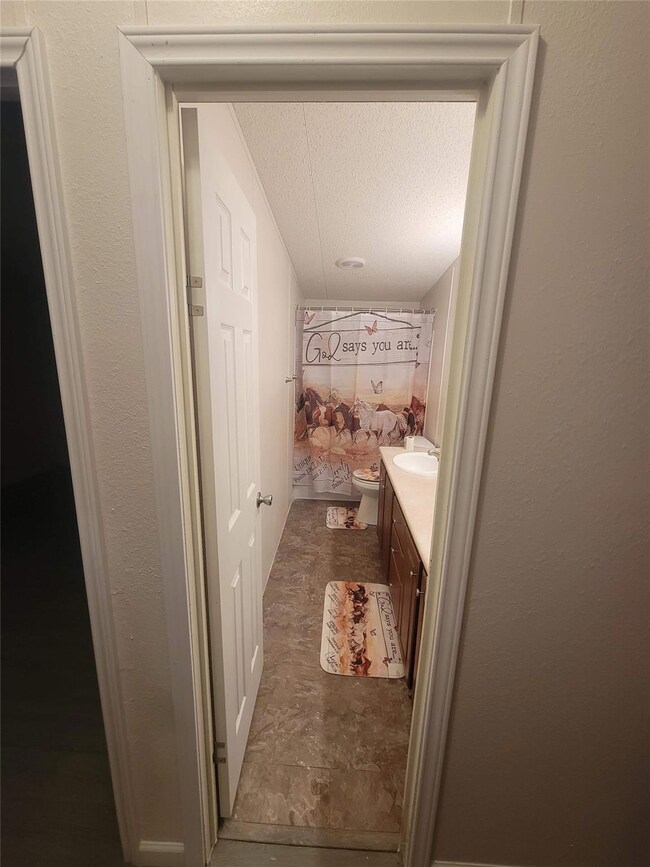 1057 Tiffany St, Azle, TX 76020 - photo 6