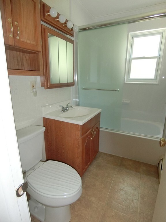 127 Litchfield Pines Dr unit B, Leominster, MA 01453 - photo 5