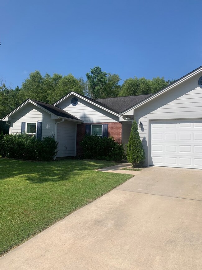 364 Meadow Brook Dr, Lufkin, TX 75904 - photo 2