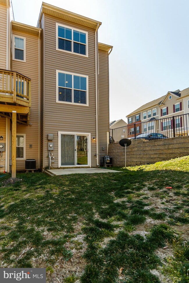 701 Woodstream Blvd, Stafford, VA 22556 - photo 5