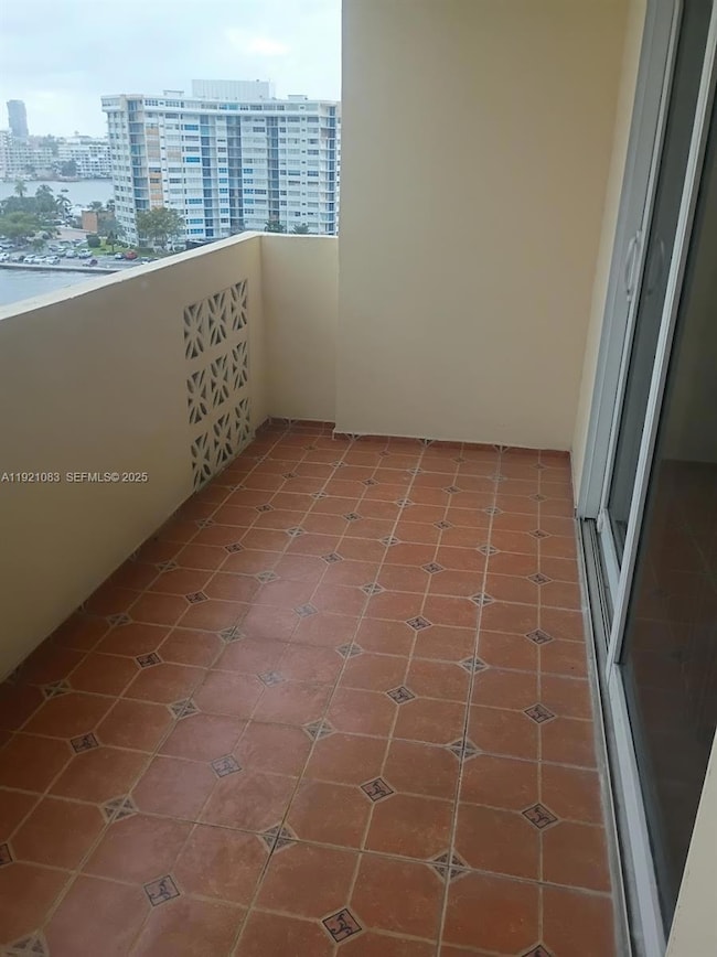 Plaza Towers North unit 1104, Hallandale Beach, FL 33009 - photo 6