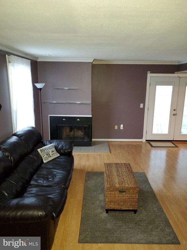 9045 N Laurel Rd unit F, Laurel, MD 20723 - photo 4