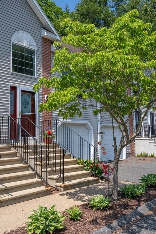 18 Palmer Rd unit 22, Monson, MA 01057 - photo 2