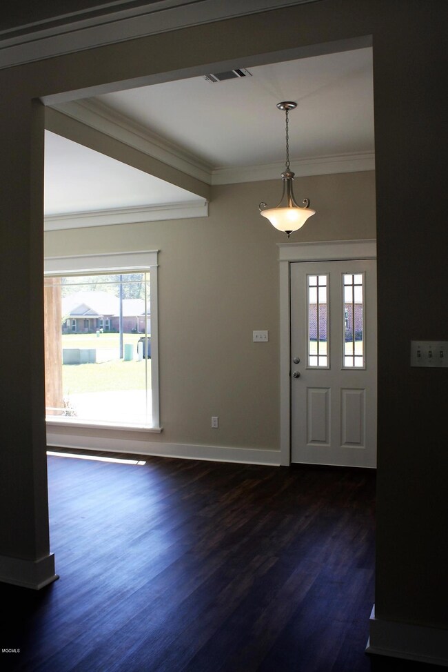 16 Foyer