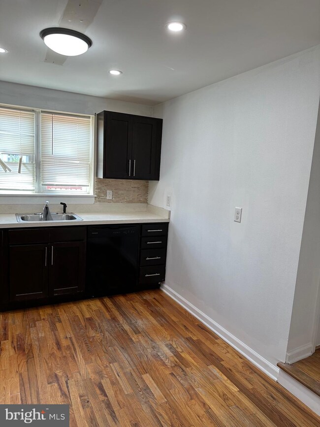 1258 S Merrimac Rd, Camden, NJ 08104 - photo 7