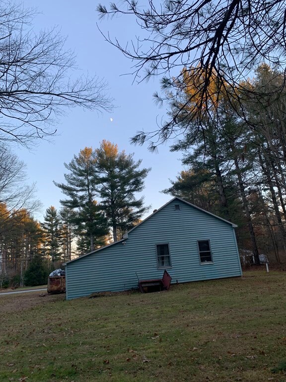 1873 Barre Rd, Gilbertville, MA 01031 - photo 6