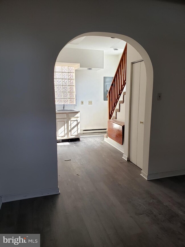 1417 Sumwalt Ct, Baltimore, MD 21230 - photo 5