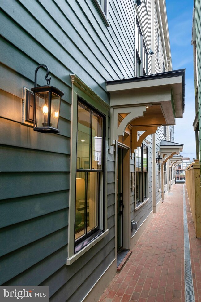 3569 Warder St NW unit 3, Washington, DC 20010 - photo 5