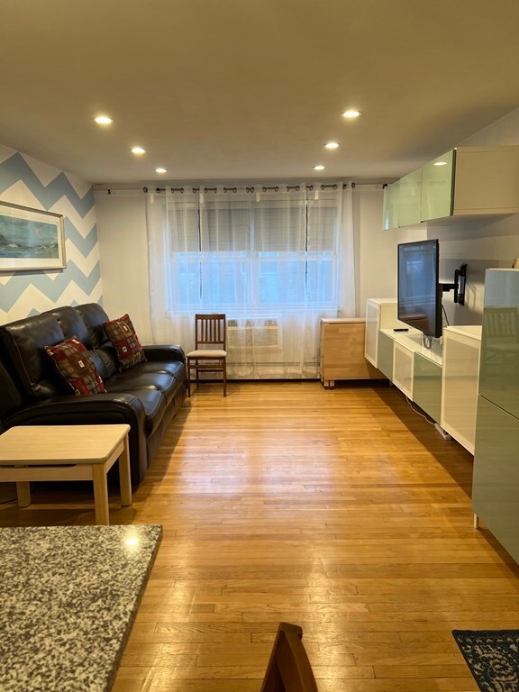 12 Commonwealth Ct unit 6, Brighton, MA 02135 - photo 4