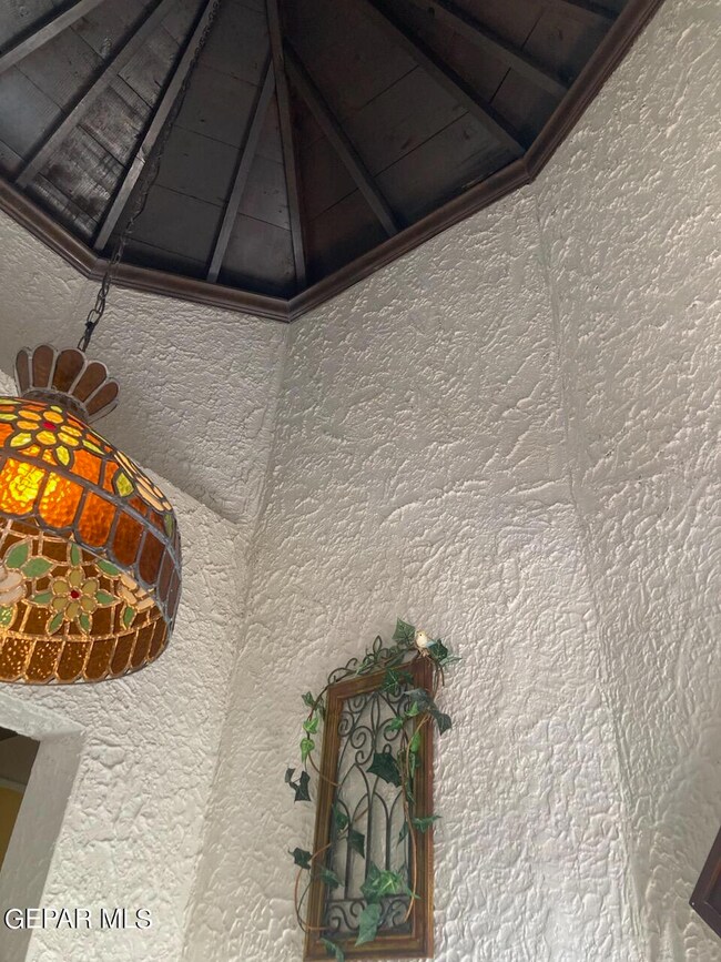 2909 Aurora Ave, El Paso, TX 79930 - photo 5