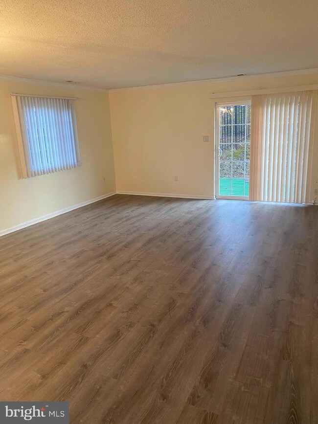 11436 Ledbury Way, Germantown, MD 20876 - photo 2