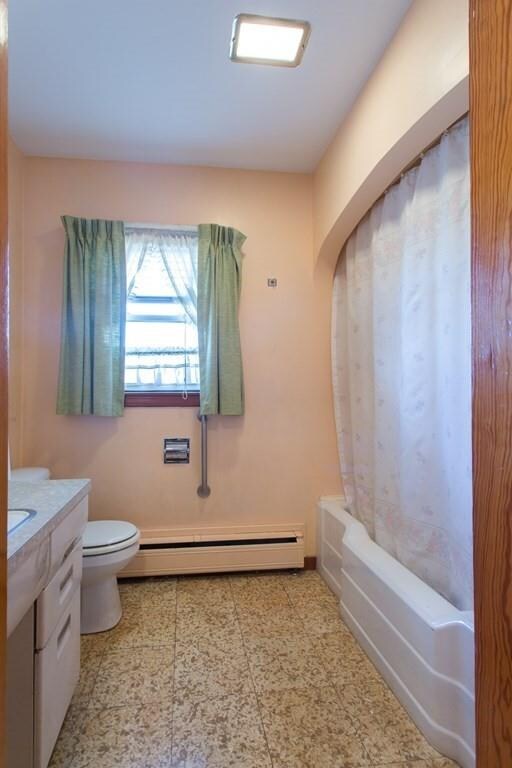 133 W Main St, West Brookfield, MA 01585 - photo 6