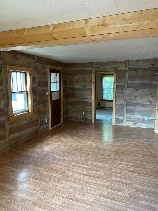 3381 US Route 2 (Living Room 2)