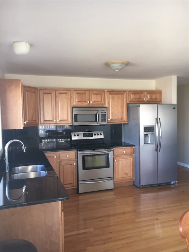102 Forest Hill Way unit 51, Manchester, NH 03109 - photo 3
