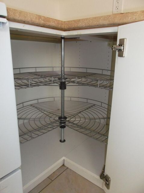 308 E Vogel Ave Unit 6 - Kitchen