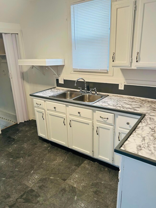 Kitchen 3