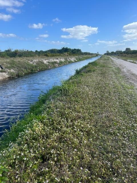 Xxx Dennis St unit Lot 73, Loxahatchee, FL 33470 - photo 2