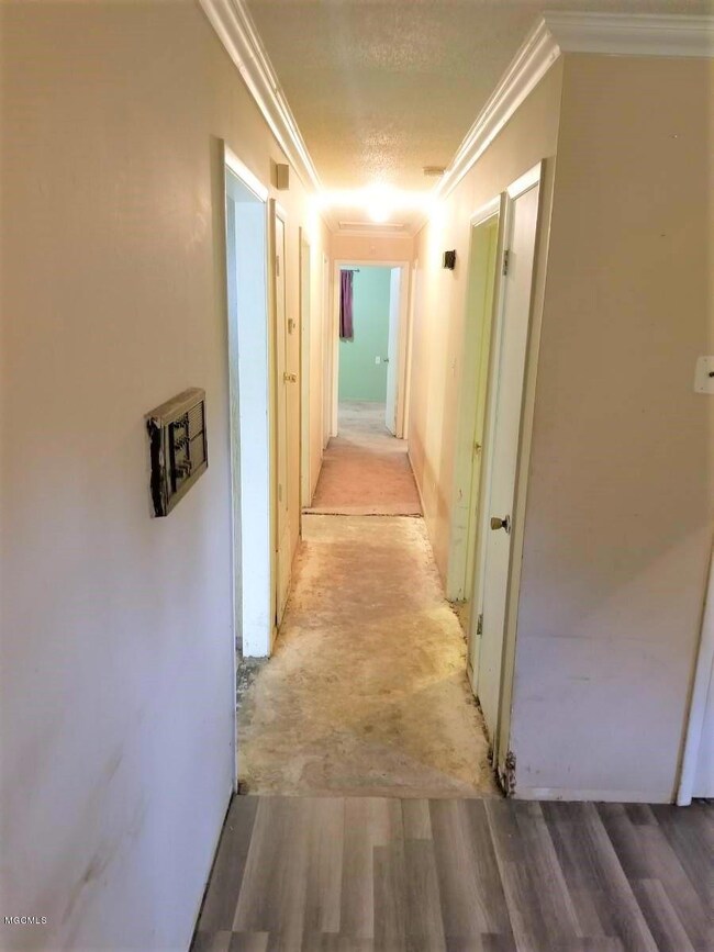 7601 Newton Drive-5