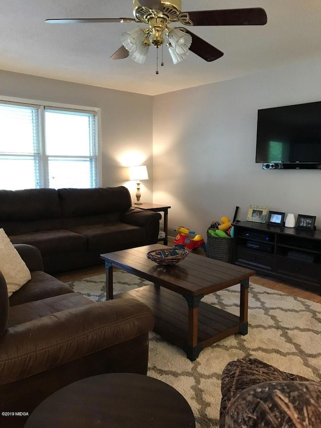 137 Country World Dr, Macon, GA 31211 - photo 2