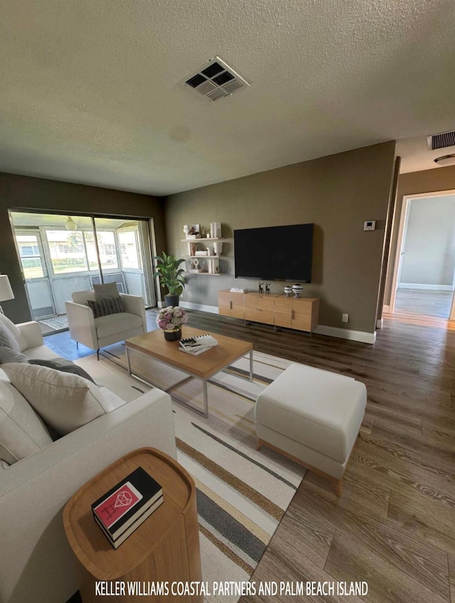 2931 Crosley Dr W unit A, West Palm Beach, FL 33415 - photo 2