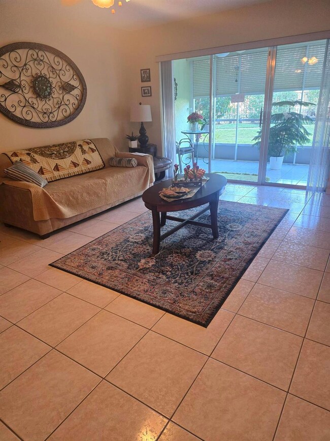 3186 Via Poinciana unit 110, Lake Worth, FL 33467 - photo 6