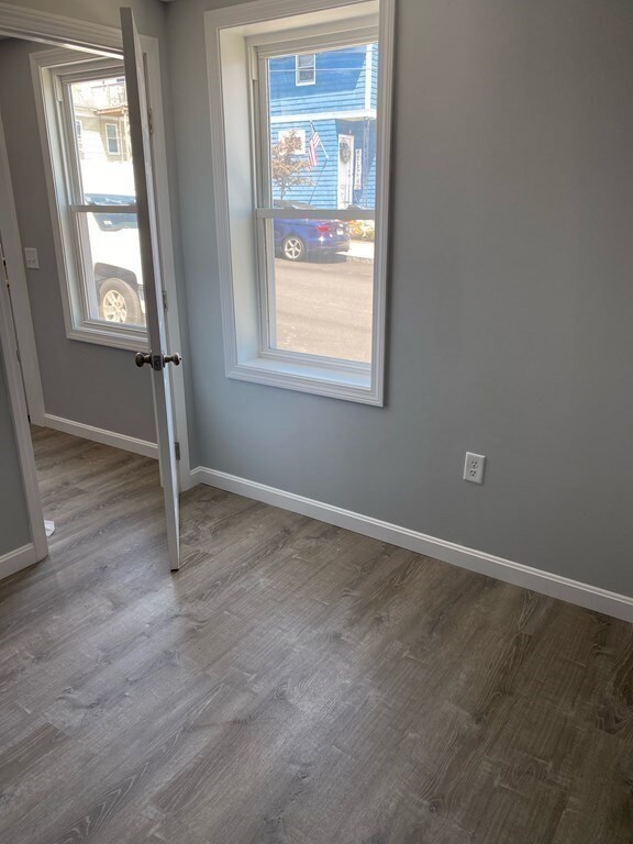 28 Bliss St unit 1, South Dartmouth, MA 02748 - photo 2