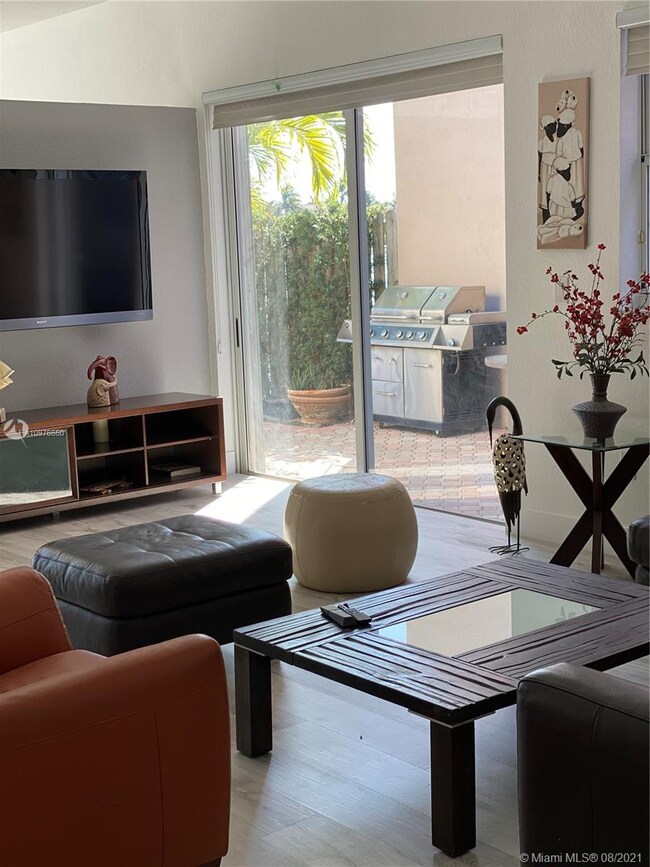 10972 NW 73rd St, Doral, FL 33178 - photo 4