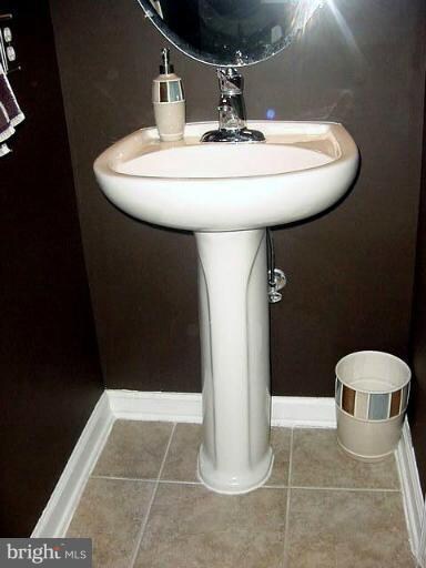 22745 Settlers Trail Terrace unit 15D, Ashburn, VA 20148 - photo 5