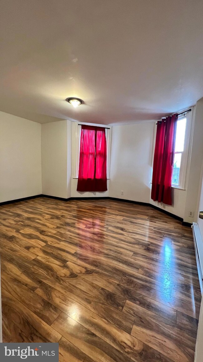 4848 E Roosevelt Blvd, Philadelphia, PA 19124 - photo 5