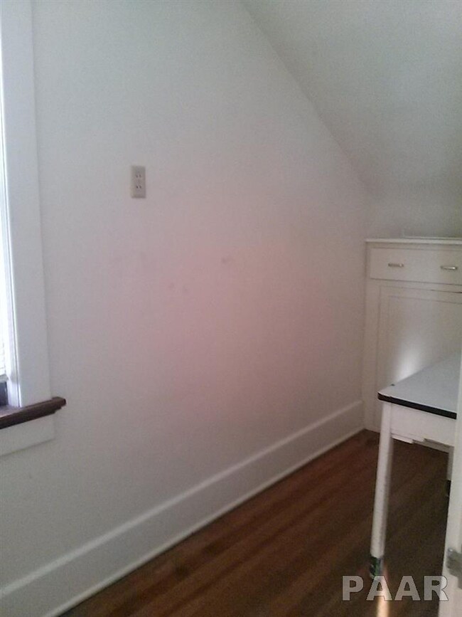 2015 Lillie Ave, Davenport, IA 52804 - photo 7