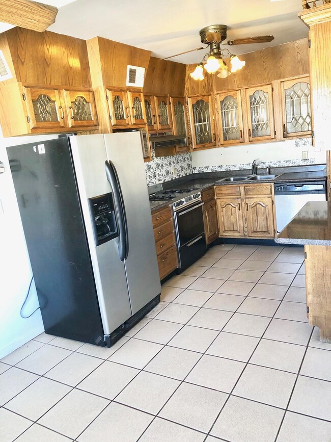 3704 Jefferson Ave, El Paso, TX 79930 - photo 6