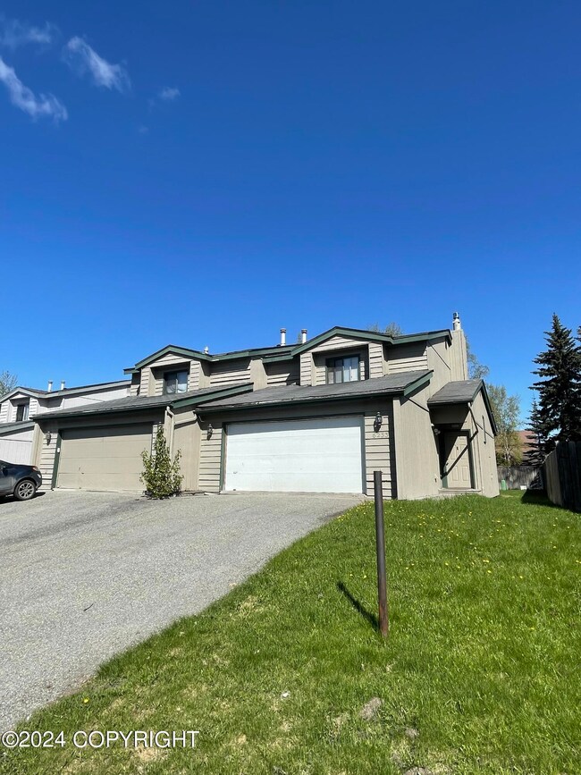 6231 Prosperity Dr, Anchorage, AK 99504 - photo 3