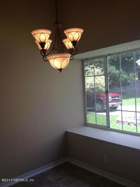 2875 Dickie Ct, Jacksonville, FL 32216 - photo 2