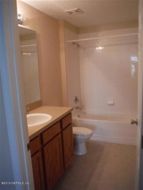 2200 Marsh Hawk Ln unit 205, Fleming Island, FL 32003 - photo 5