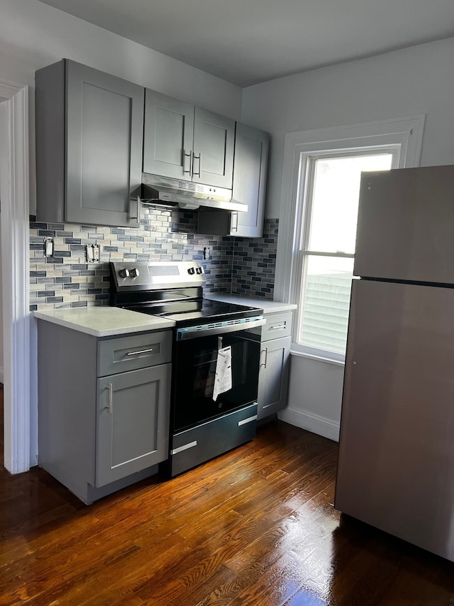 1248 Pembroke St, Bridgeport, CT 06608 - photo 6