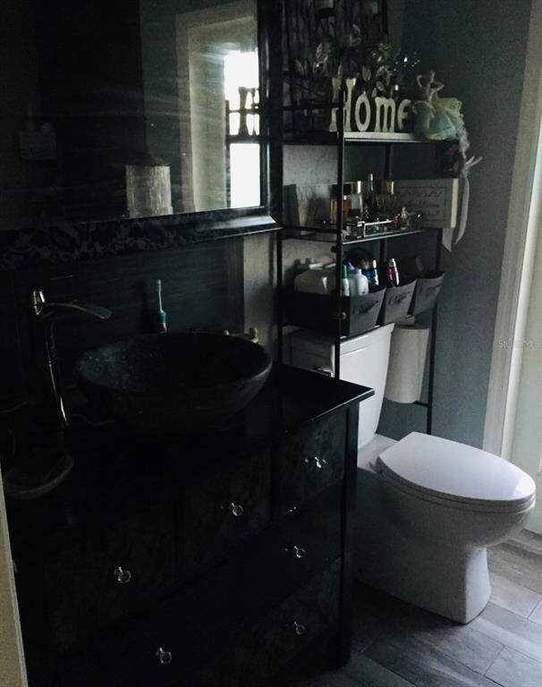 4081 Almond Ave, Sarasota, FL 34234 - photo 6