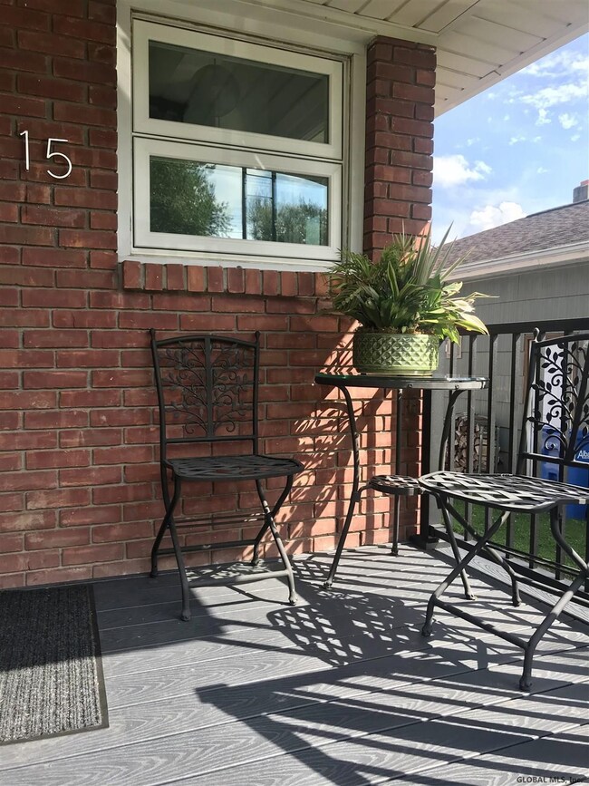 15 Swartson Ct, Albany, NY 12209 - photo 2