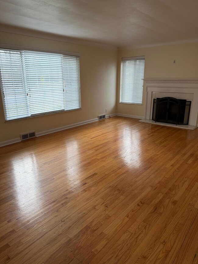 unlisted-address, Ottawa Hills, OH 43606 - photo 5