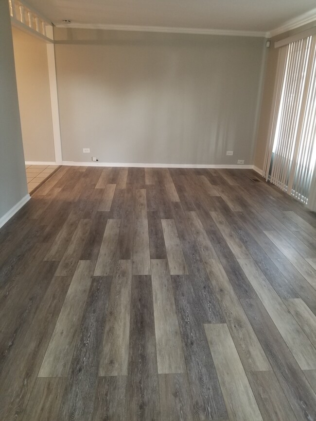 18560 John Ave, Country Club Hills, IL 60478 - photo 2