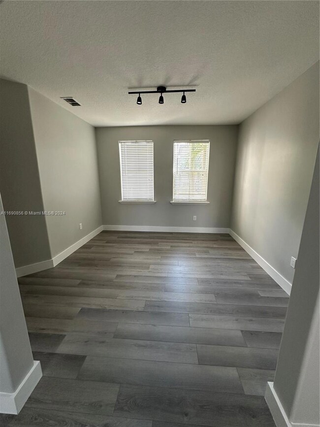 10981 NW 48th Terrace, Doral, FL 33178 - photo 4