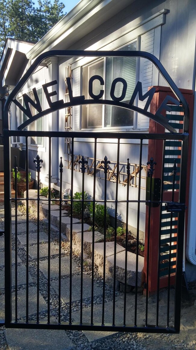 19838 Cinnabar Ct, Bend, OR 97702 - photo 7