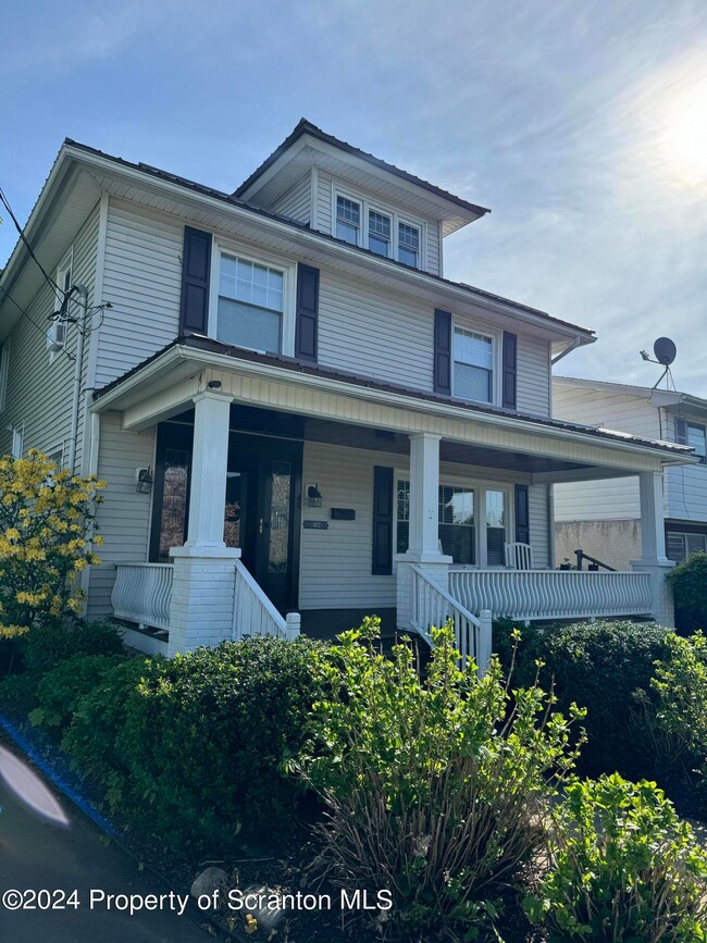 612 Main St, Moosic, PA 18507 - photo 3