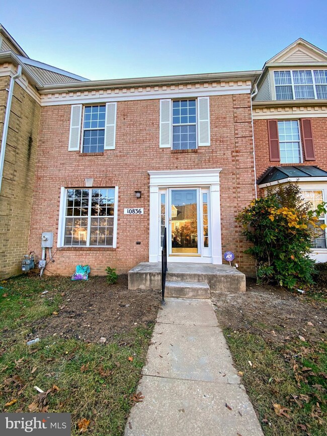 10836 Sherwood Hill Rd, Owings Mills, MD 21117 - photo 2