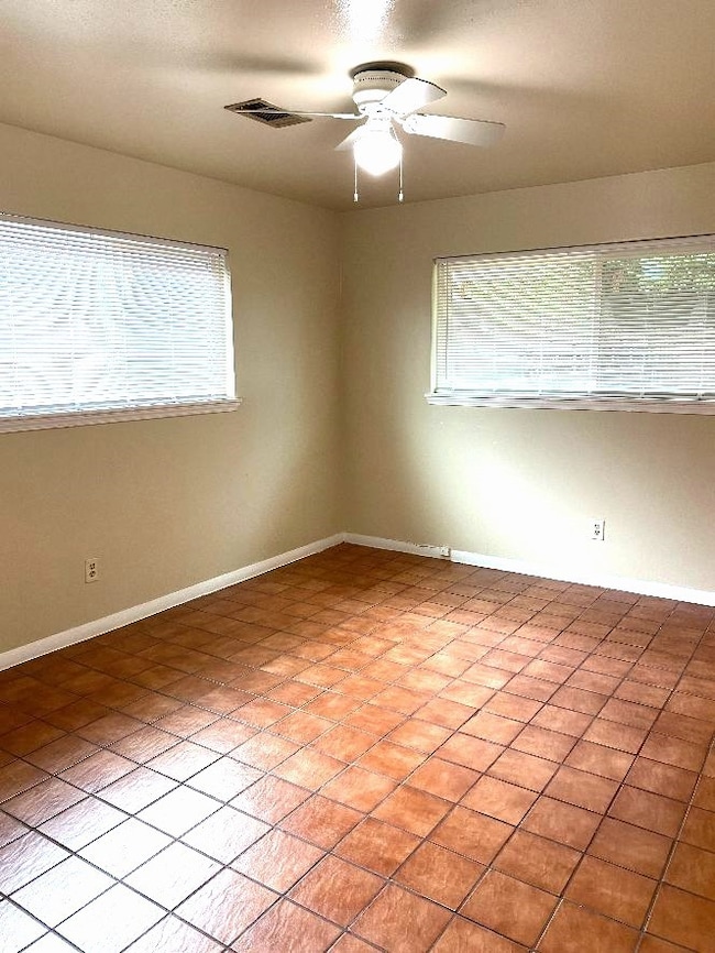 1211 Helms Rd, Houston, TX 77088 - photo 7