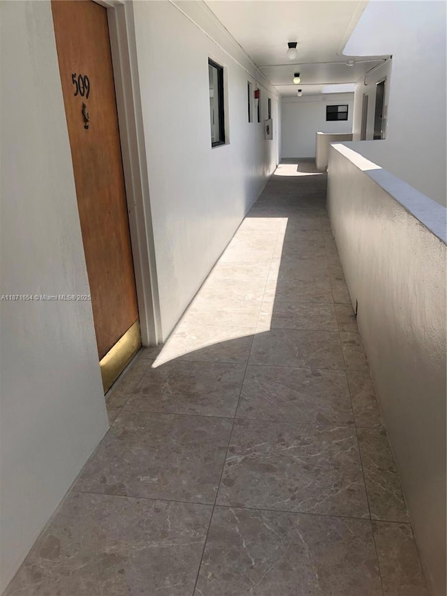 8100 Byron Ave unit 509, Miami Beach, FL 33141 - photo 3