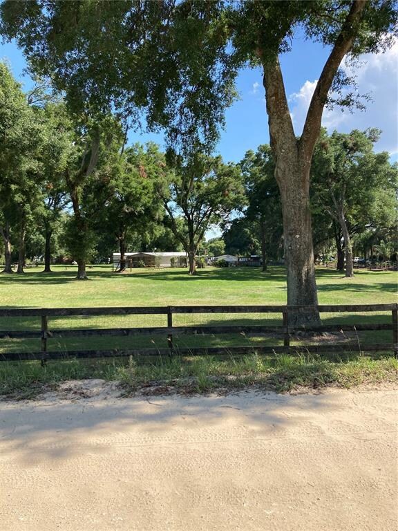 40226 Stewart Rd, Zephyrhills, FL 33540 - photo 7